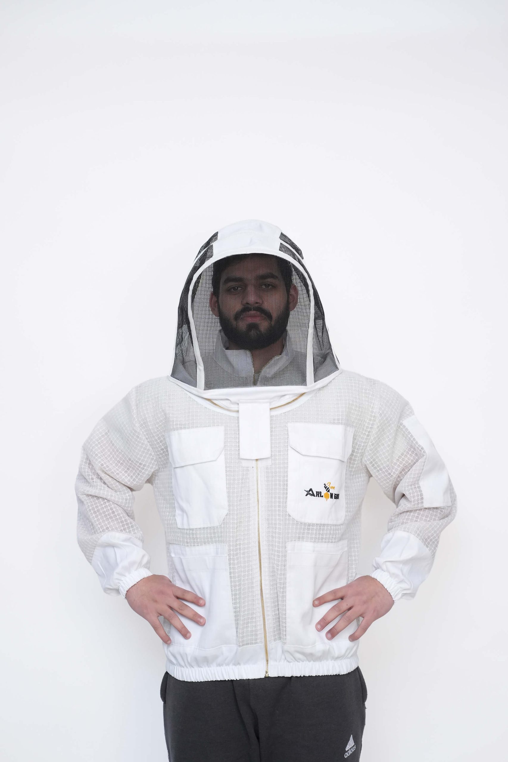 Custom Comfortable Ventilated Beekeeping Jacket with Fencing Veil - Image 4