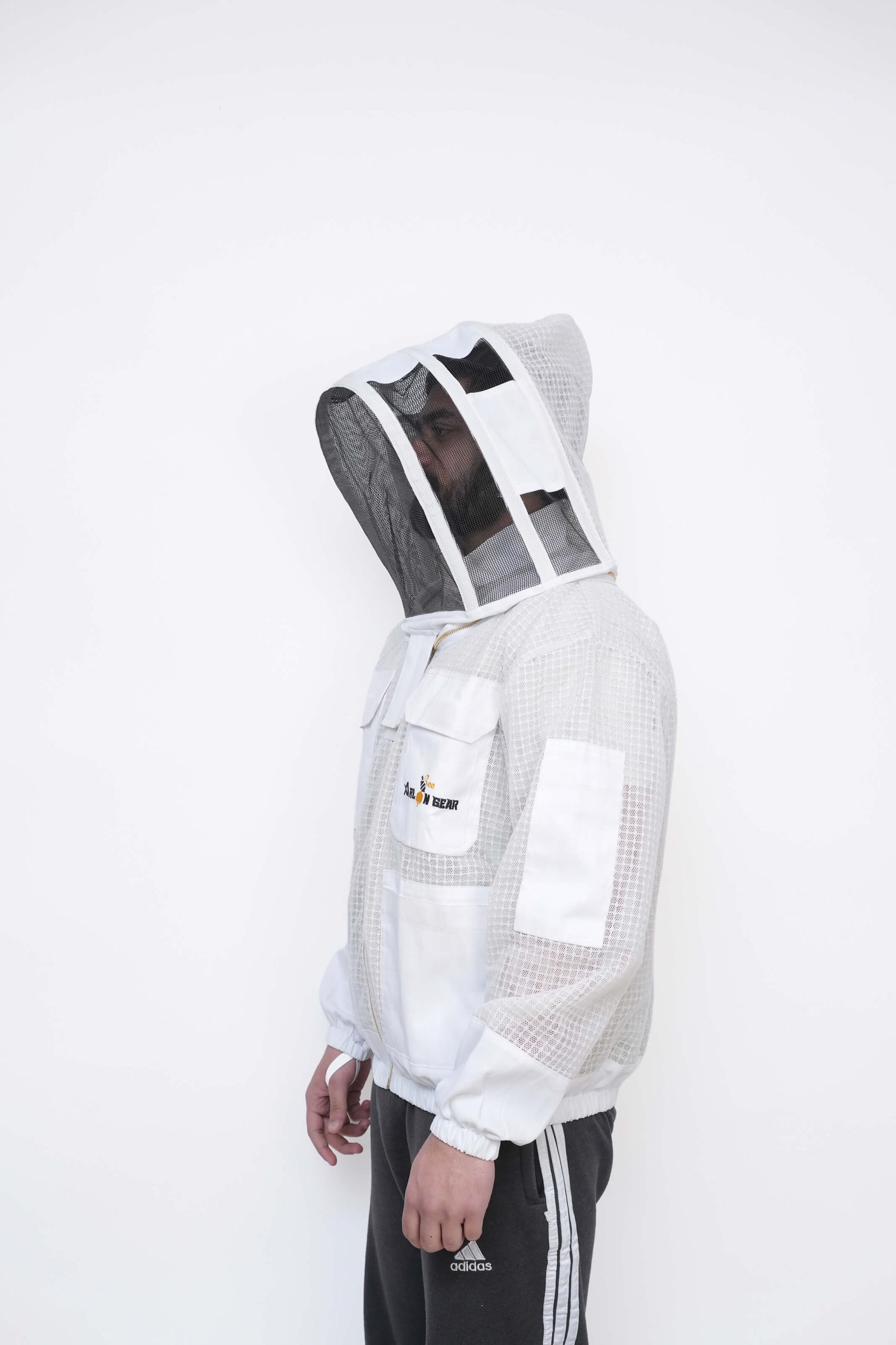 Custom Comfortable Ventilated Beekeeping Jacket with Fencing Veil - Image 2
