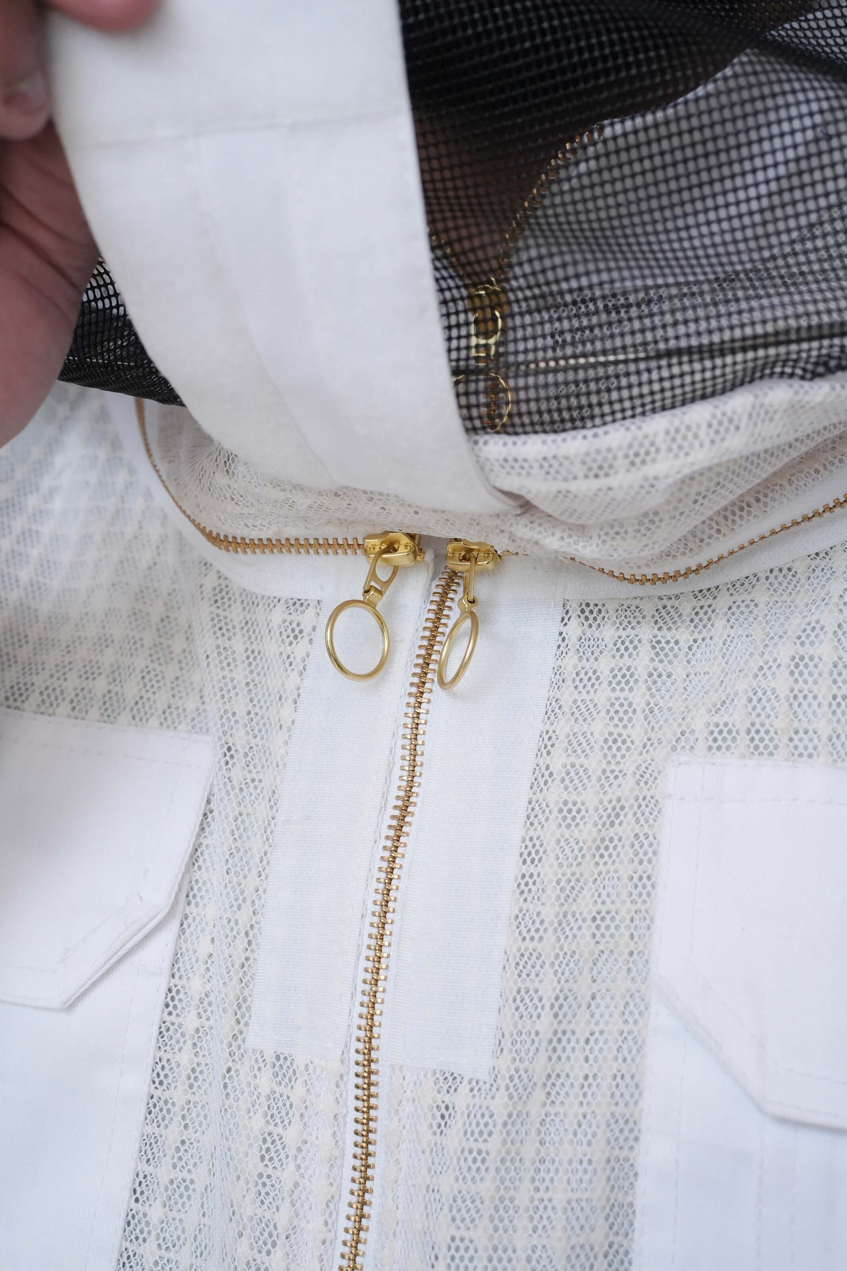 Custom 3-Layer Ventilated Affordable Sting Resistant Premium Beekeeping Suit - Image 8