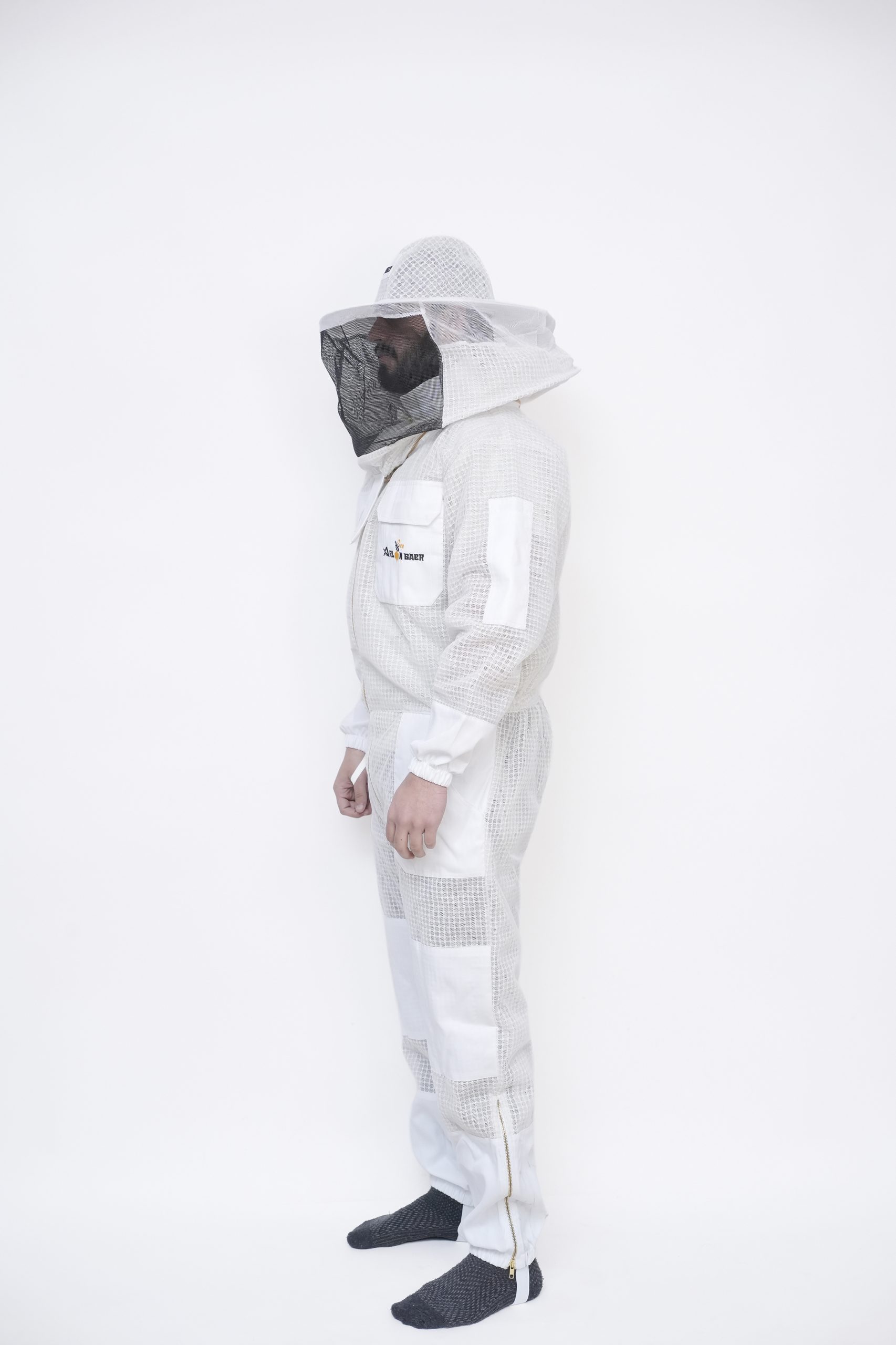 Custom 3-Layer Ventilated Affordable Sting Resistant Premium Beekeeping Suit - Image 2