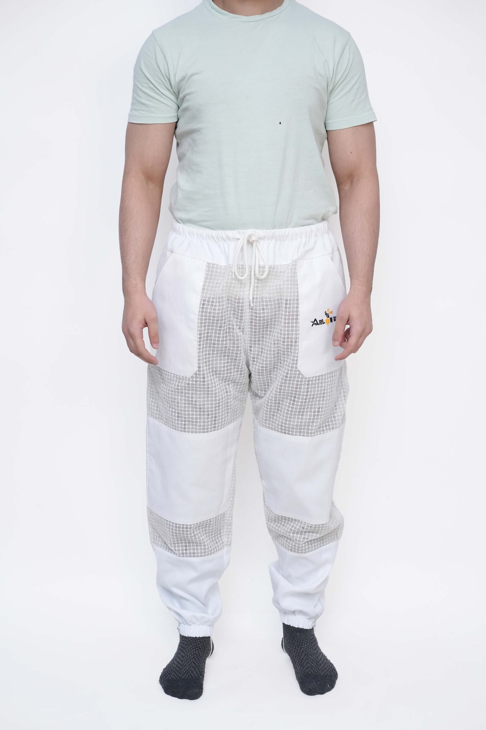Heavy-duty protective beekeeping trousers ideal for professional and beginner beekeepers